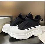 ˷     YF8930