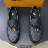 ̺   YB6913